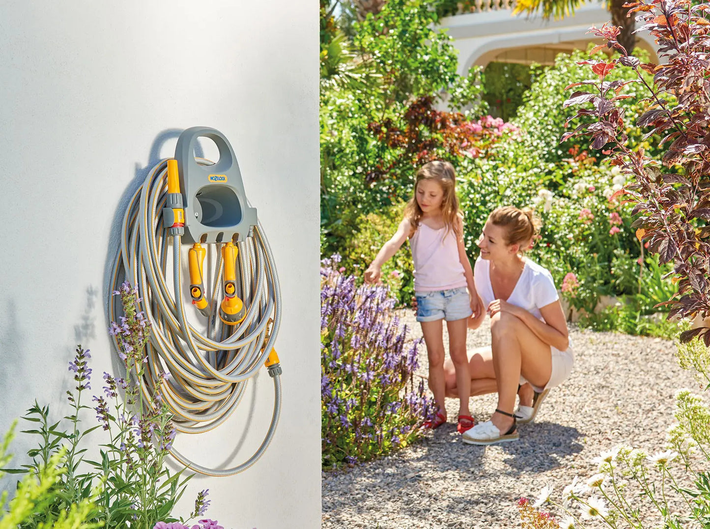 Hozelock Hose Hanger With 20m Hose & Fitting Set