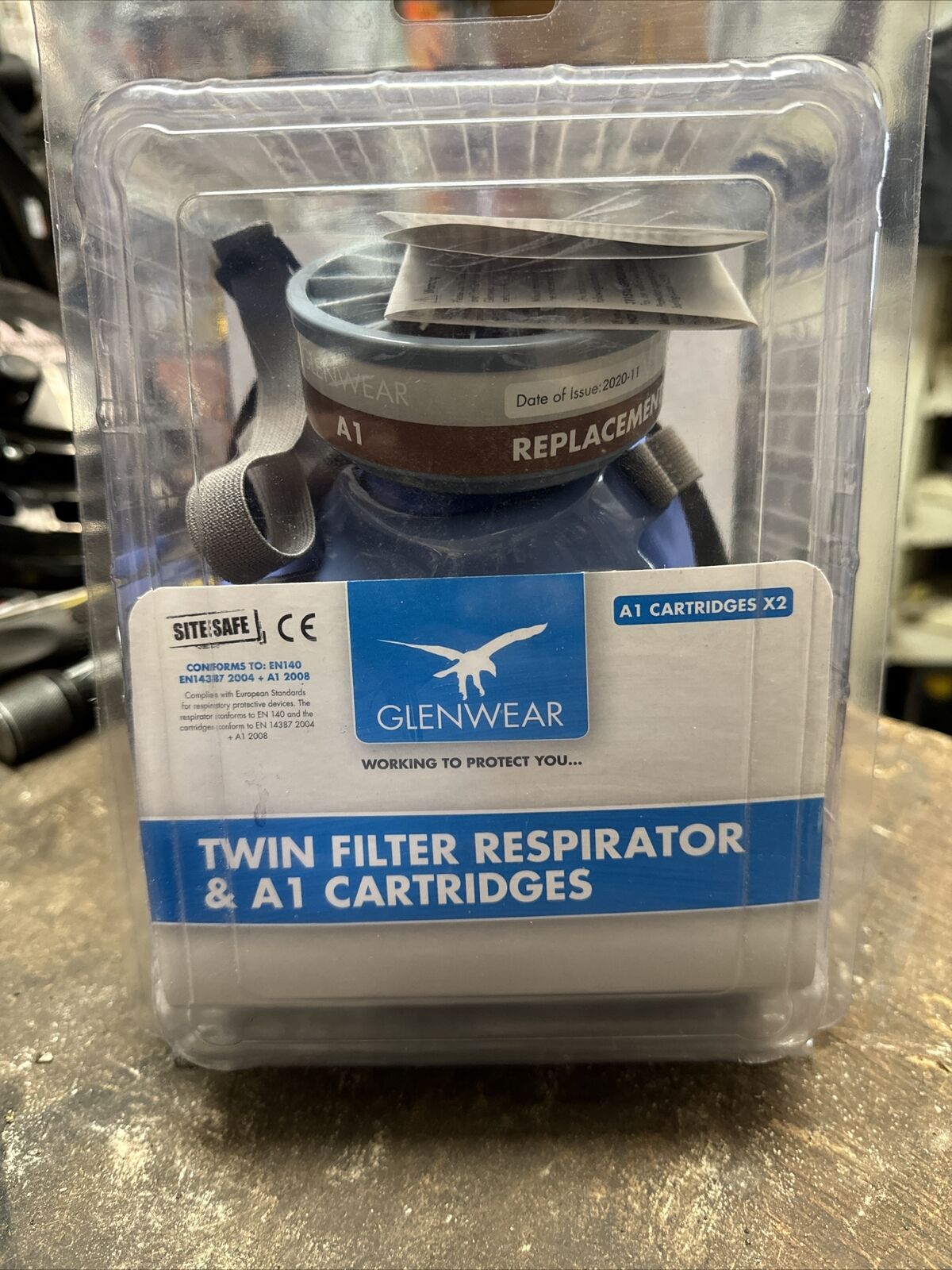 Glenwear Twin Filter Respirator & 2 Replacement Cartridges