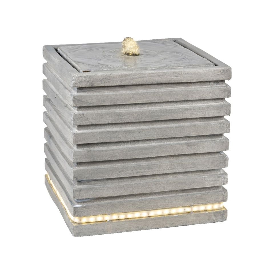 Kaemingk Square Fountain