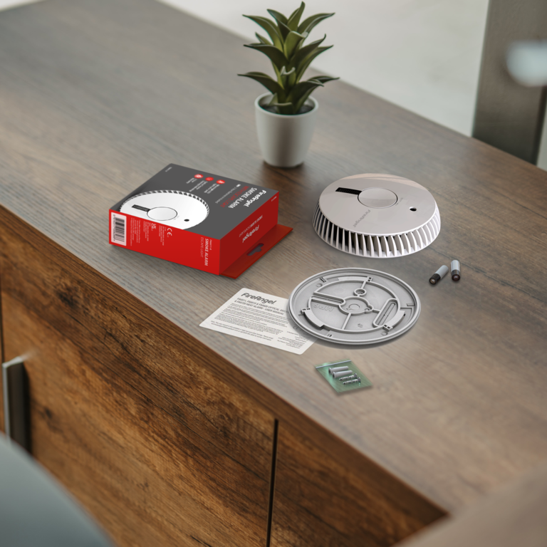 Alarma de humo óptica Fire Angel con luz