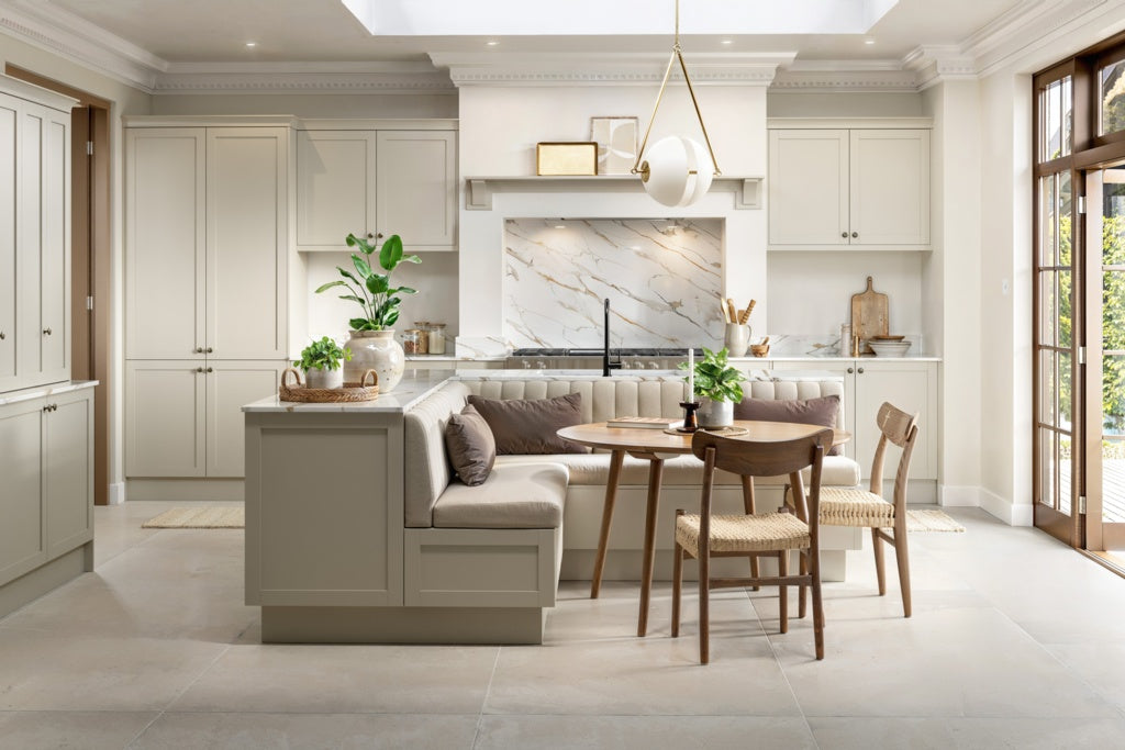 Chippendale Monarch Kitchen 11 Piece Layout Example