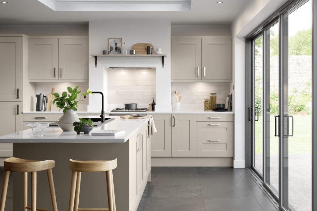 Gower Rapide Verona Pebble Base Unit 1000mm