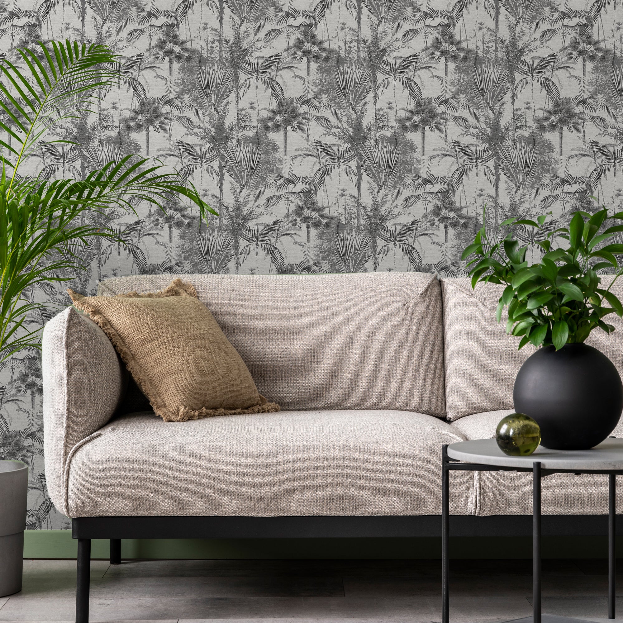 Graham & Brown Jungle Texture Mono Black Wallpaper (121797) – Batley DIY