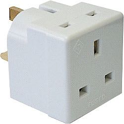 Dencon 13A, adaptador de 2 vías a BS1363/3 empaquetado en burbujas