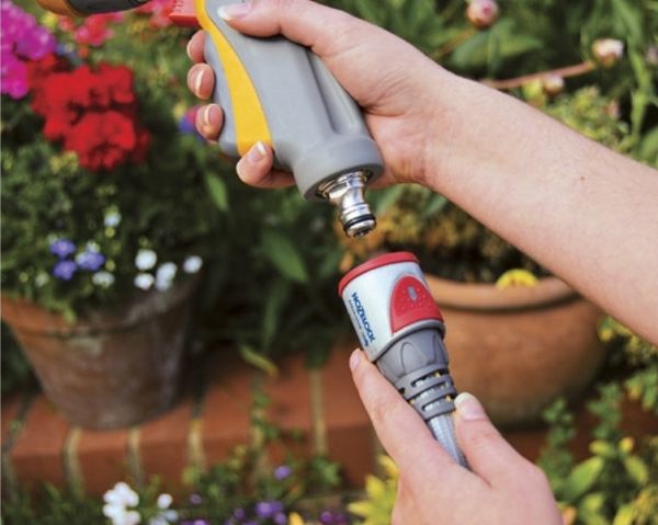 Hozelock AquaStop Connector PRO