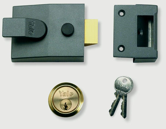 Yale Deadlocking Standard Nightlatch Security Lock 40mm