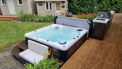 Canadian Spa Erie AI Hot Tub | 6-Person 46-Jet