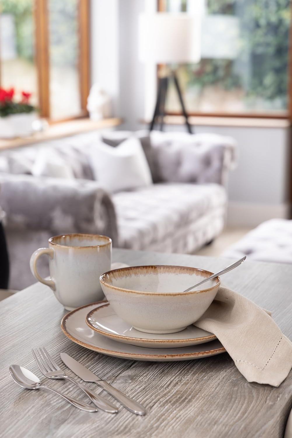 Mason Cash Reactive Cream Dinner Set