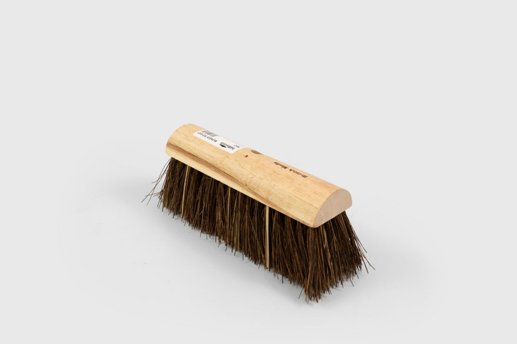 Hills Brushes Balai de cour/jardin – Bois uni, canne/bassine extra rigide