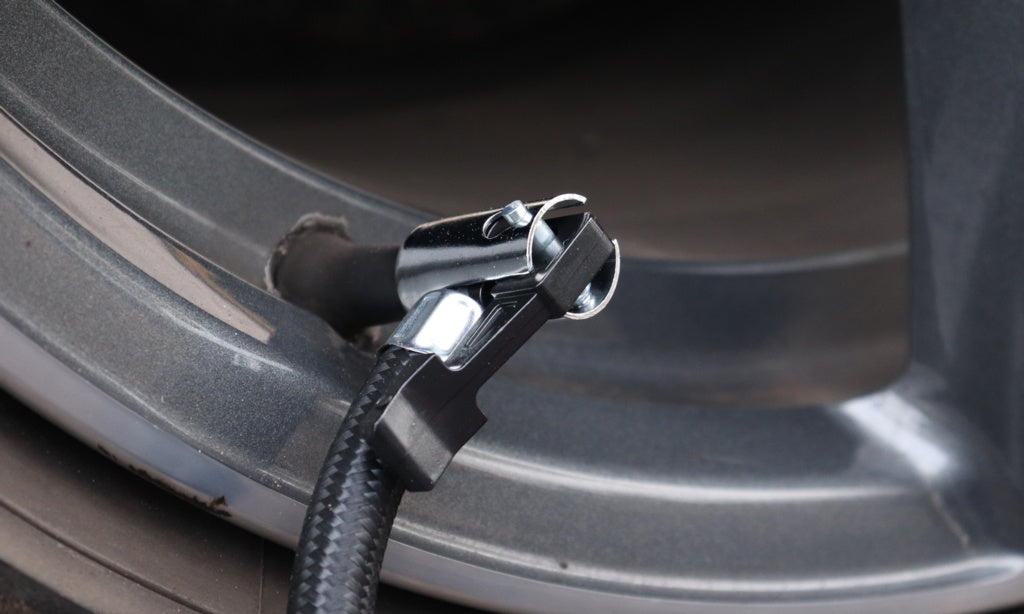 Streetwize Tyre Shape Air Compressor Black