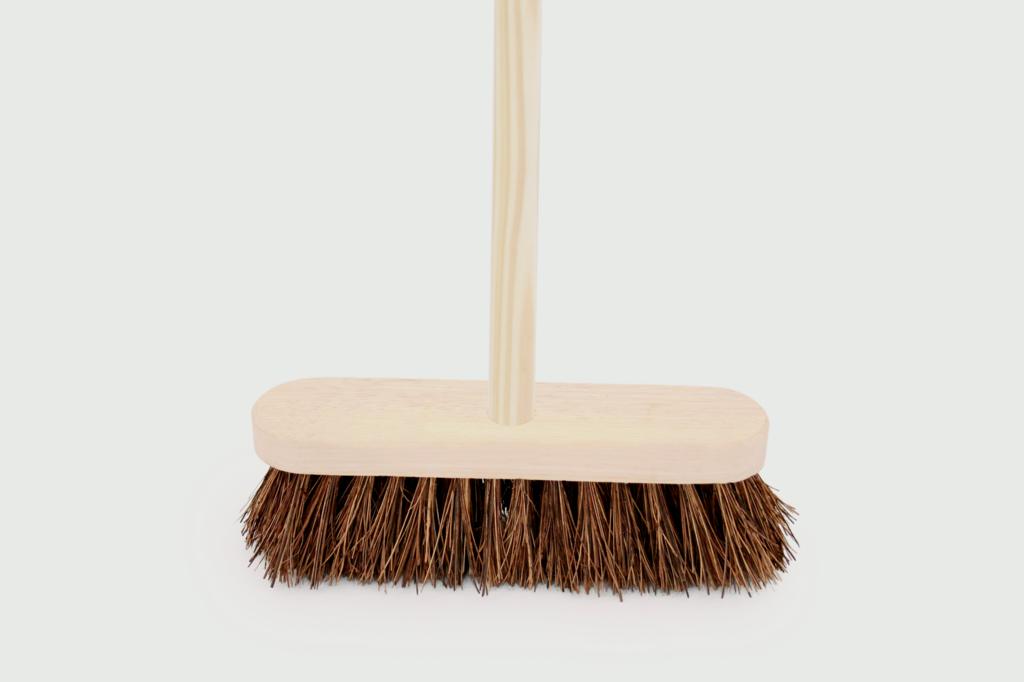 Bentley Bassine Broom With Wood Handle