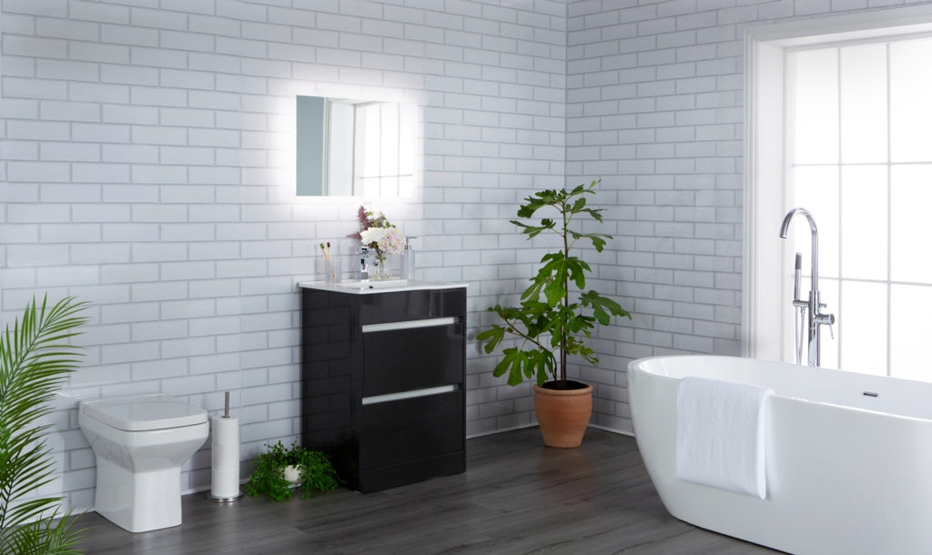 Giavani London White Wall Panel