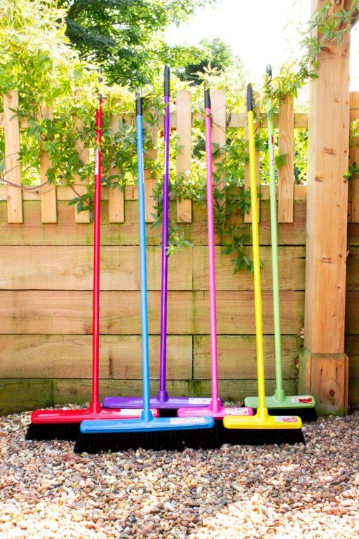 Red Gorilla Broom & Handle 147cm