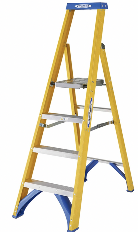 Werner Fibreglass Platform Stepladder – 4 Tread