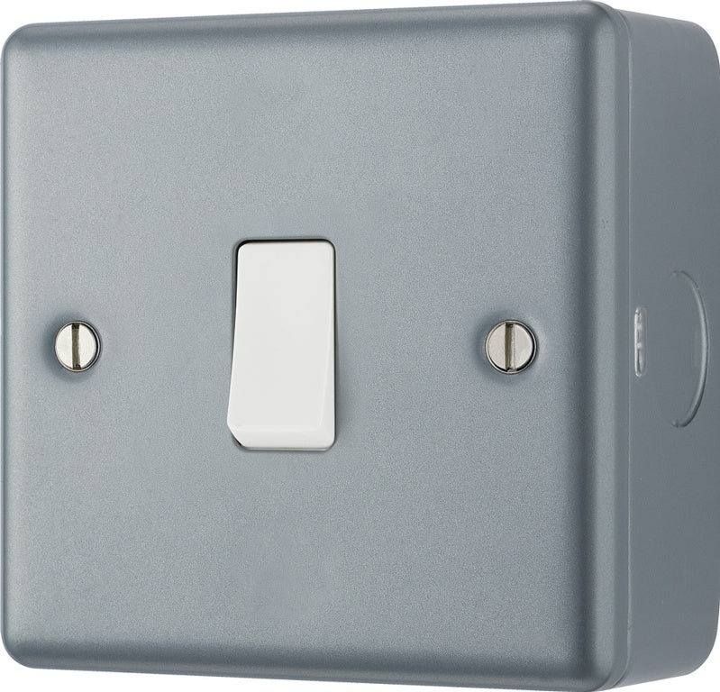 Masterplug Metal Clad Single Socket 16a x 2 Way