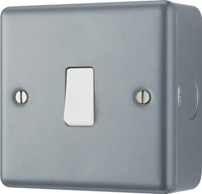 Masterplug Metal Clad Single Socket 16a x 2 Way
