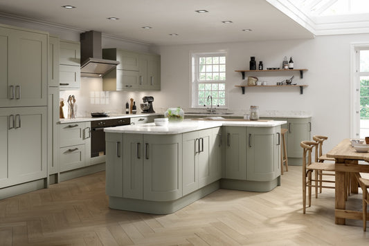 Chippendale Elegant Painted Kitchen 11 Piece Layout Example