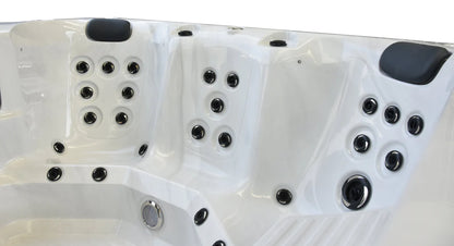 Canadian Spa 2025 13ft Swim Spa 15HP-Jet, 3-Person - St Lawrence Sport 390 x 226 x H120 cm