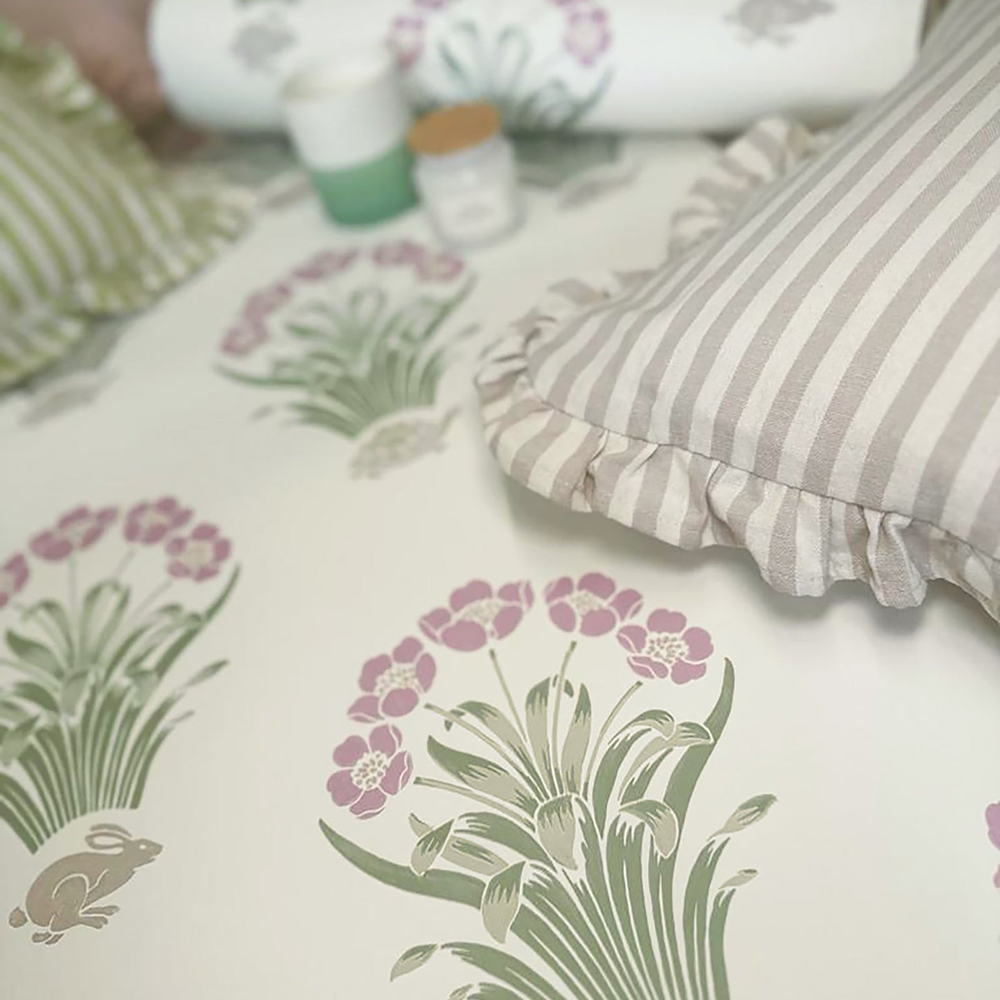 Belgravia Tortoise & Hare Wallpaper