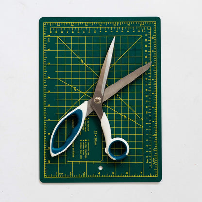 Korbond Dressing Making Scissors 9"