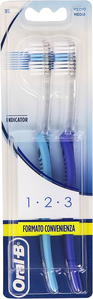 Oral B Indicator Plus 35 Manual Toothbrush