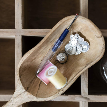 Korbond Thimble & Needle Threaders 4 Piece