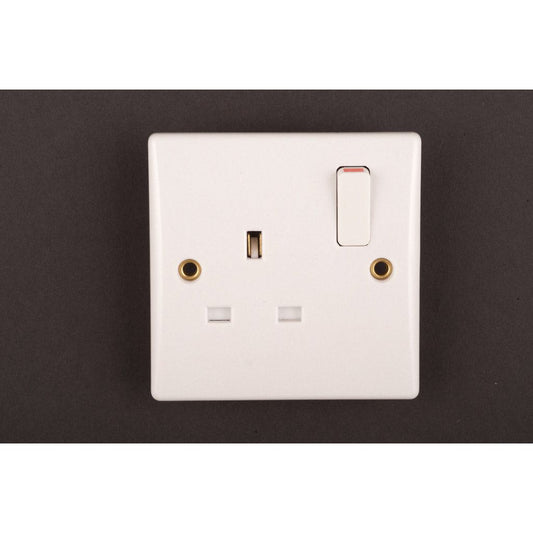 Dencon Slimline 13A Single Switched Socket Outlet to