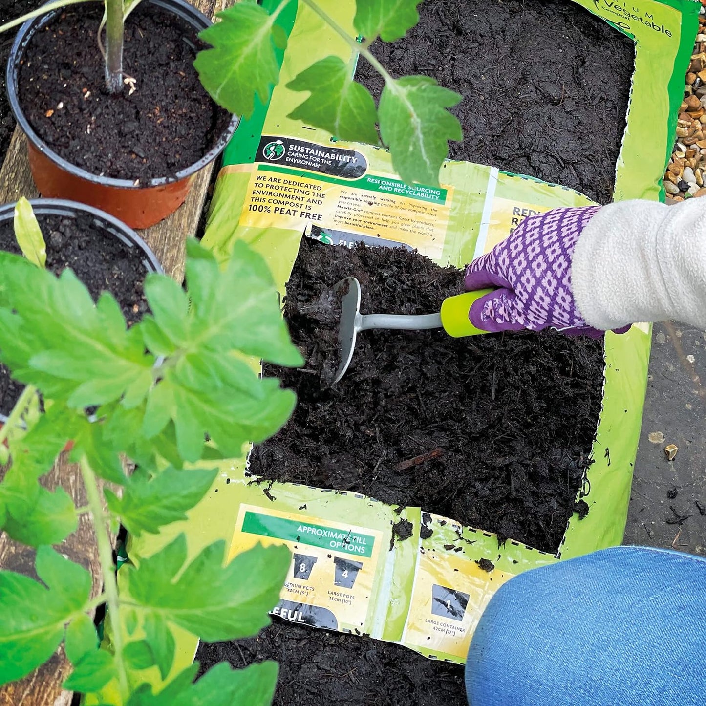 Miracle-Gro® Fruit & Vegetable Peat Free Compost