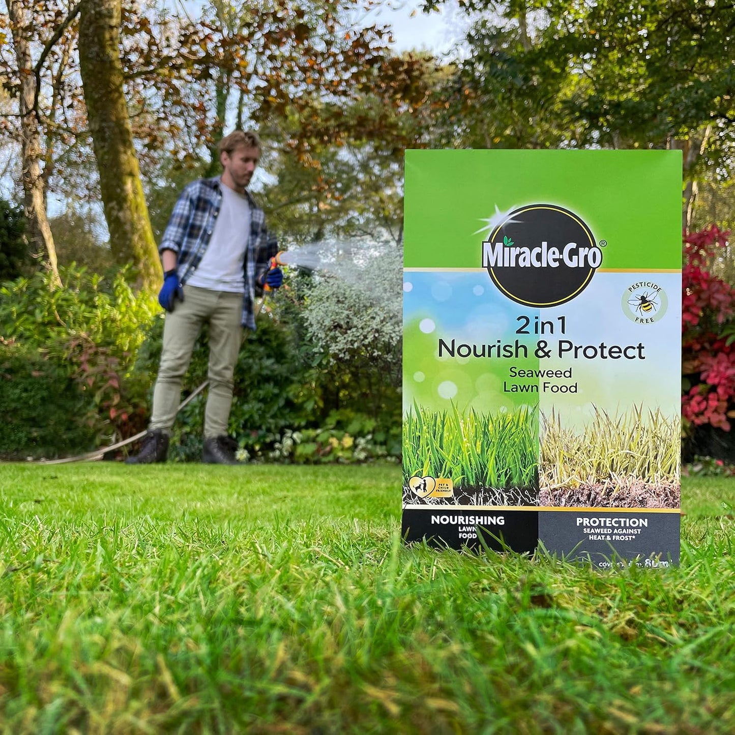 Miracle-Gro® 2 in 1 Nourish & Protect Seaweed Lawn Food