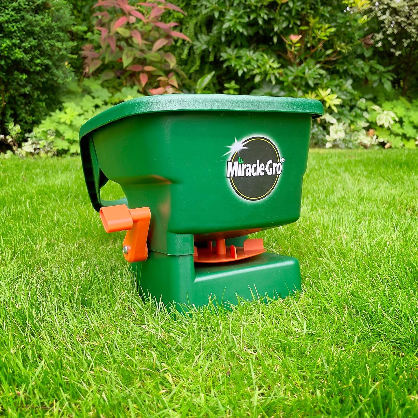 Miracle-Gro® Handy Spreader