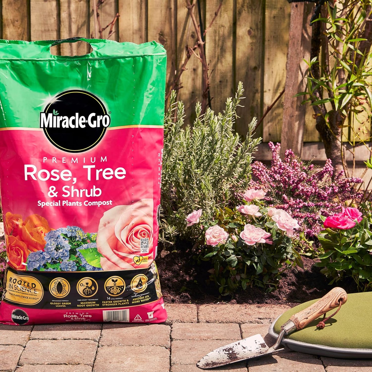 Miracle-Gro® Peat Free Rose, Tree & Shrub Compost