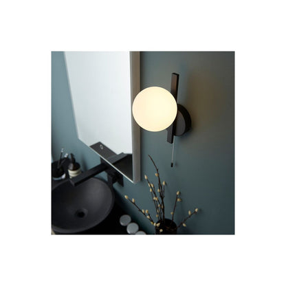 Abinger Wall Light - Matt Black