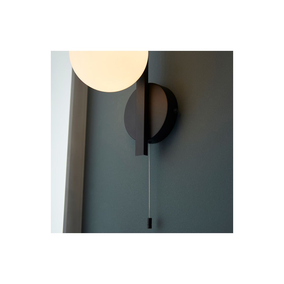 Abinger Wall Light - Matt Black