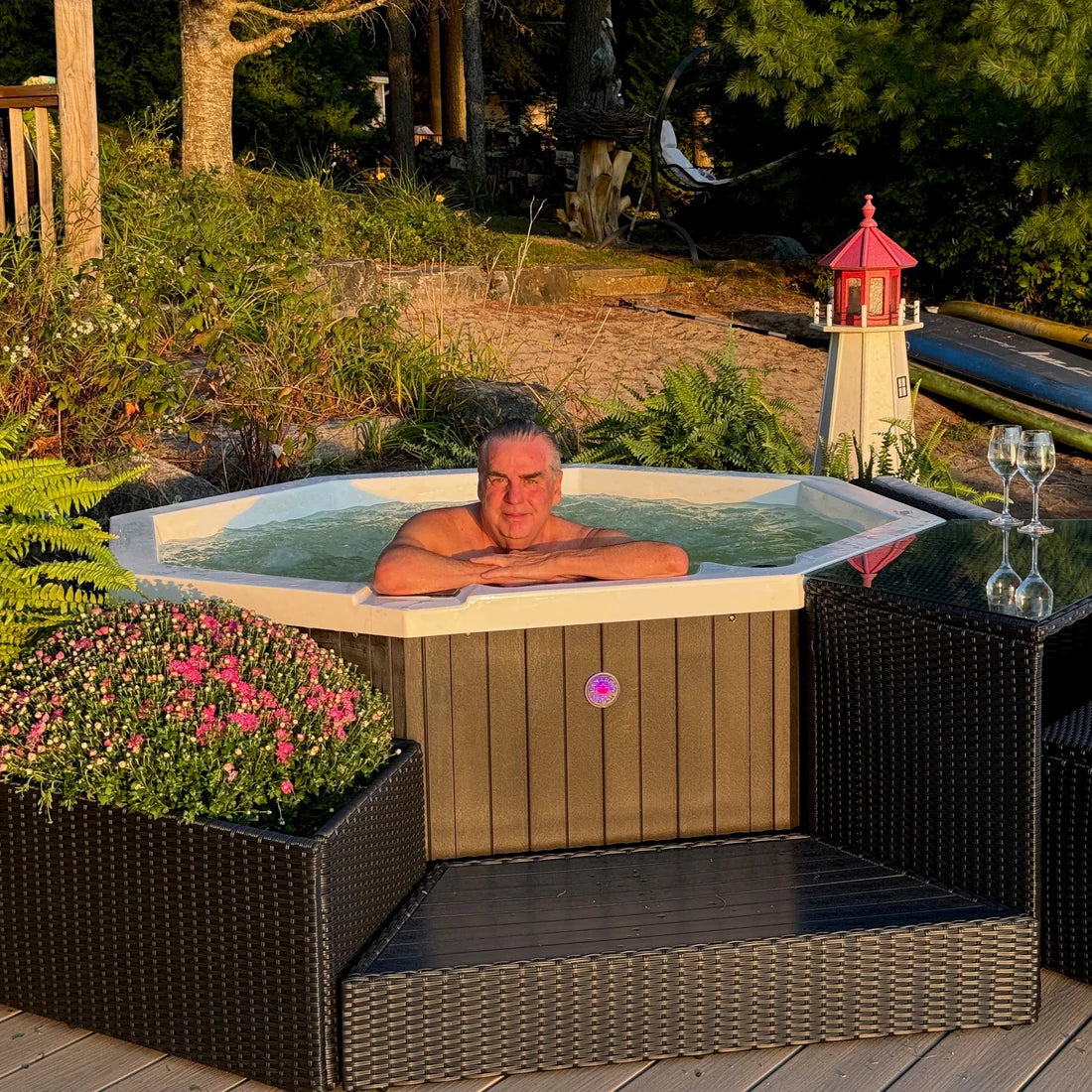 Canadian Spa Muskoka 14-Jet 4-Person Spa