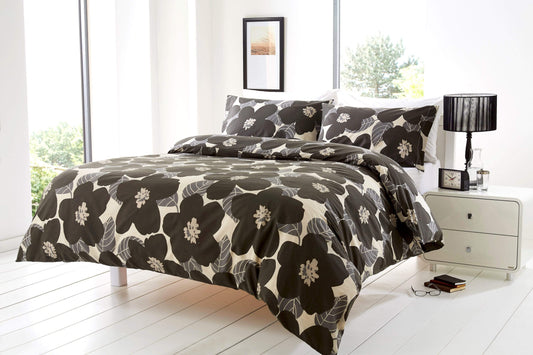 Bloomsbury Floral Poppy King Size Cotton Rich Duvet Set Elegant Luxury Quilt Cover and Pillow Cases Vibrant Bold Colours Bedroom Essentials by OLIVIA ROCCO