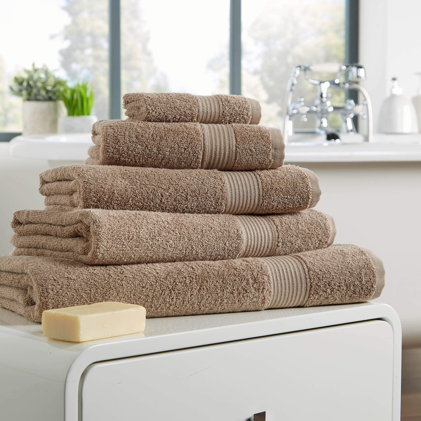 Home Collection Luxurious 500GSM Egyptian Cotton Towels High Absorbency Soft Durable OEKO-TEX Certified Various Sizes Elegant Colours by OLIVIA ROCCO