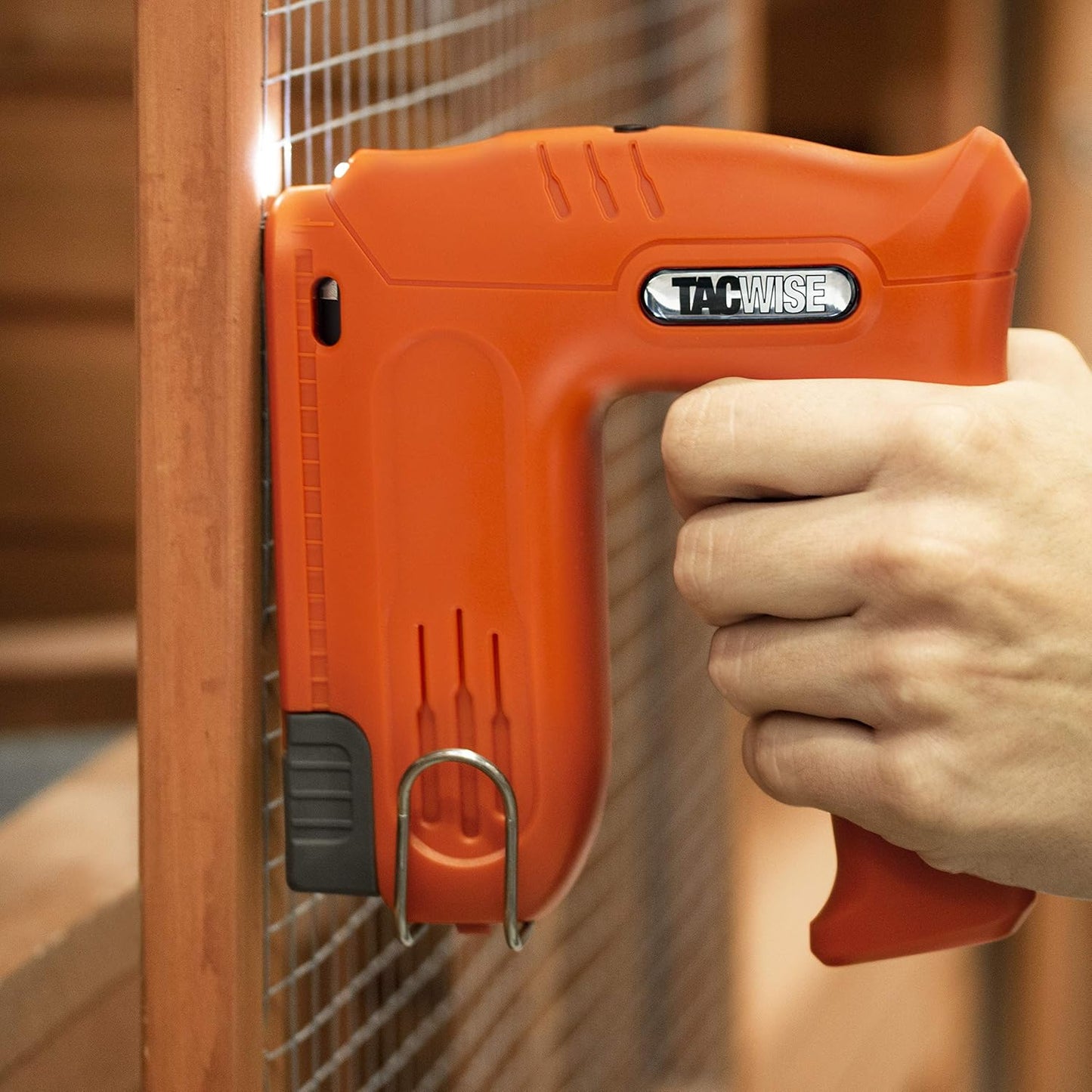 Tacwise Staple Nail Gun - 4v With 2000 Staples