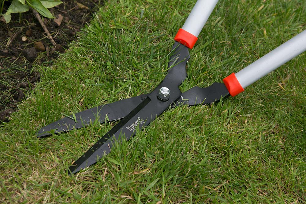 Wilkinson Sword Long Handled Lawn Shears