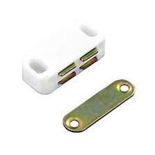 Securpak Magnetic Catch White 30mm