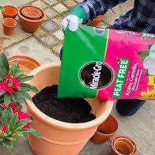 Miracle-Gro® Ericaceous Peat Free Compost
