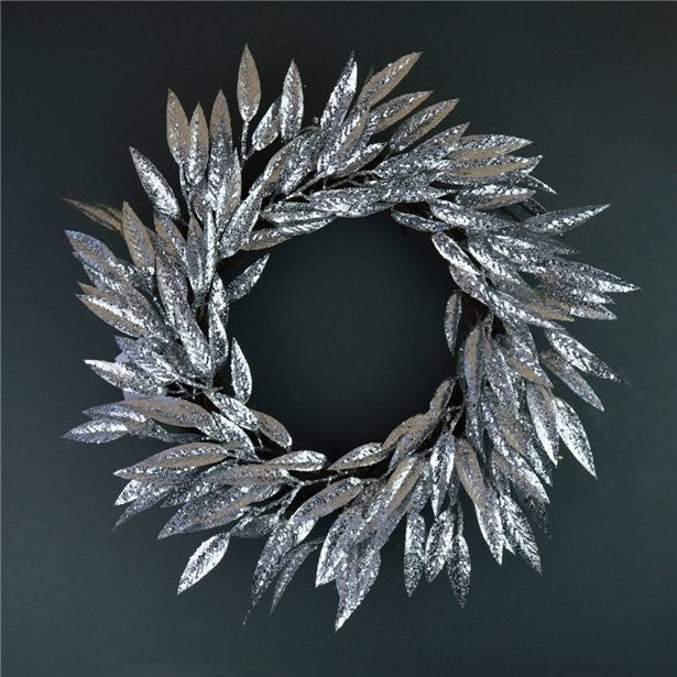 Silver glittering leaves wreath 45cm