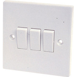 Dencon 10A, 3 Gang 2 Way Switch to BS3676 Skin Packed